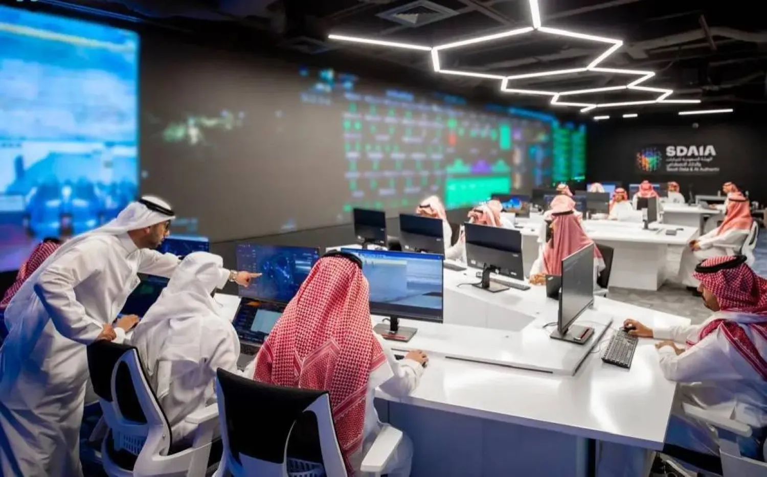 إشادة دولية بتصدّر السعودية عالمياً في تبني الذكاء الاصطناعي