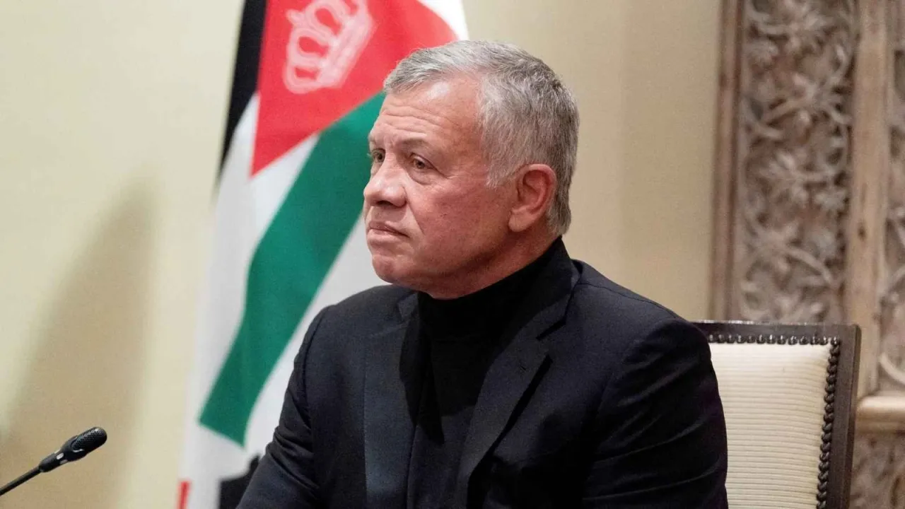 الملك يبحث مع رئيس الوزراء الكندي خفض التصعيد الإقليمي وتطورات الضفة وغزة