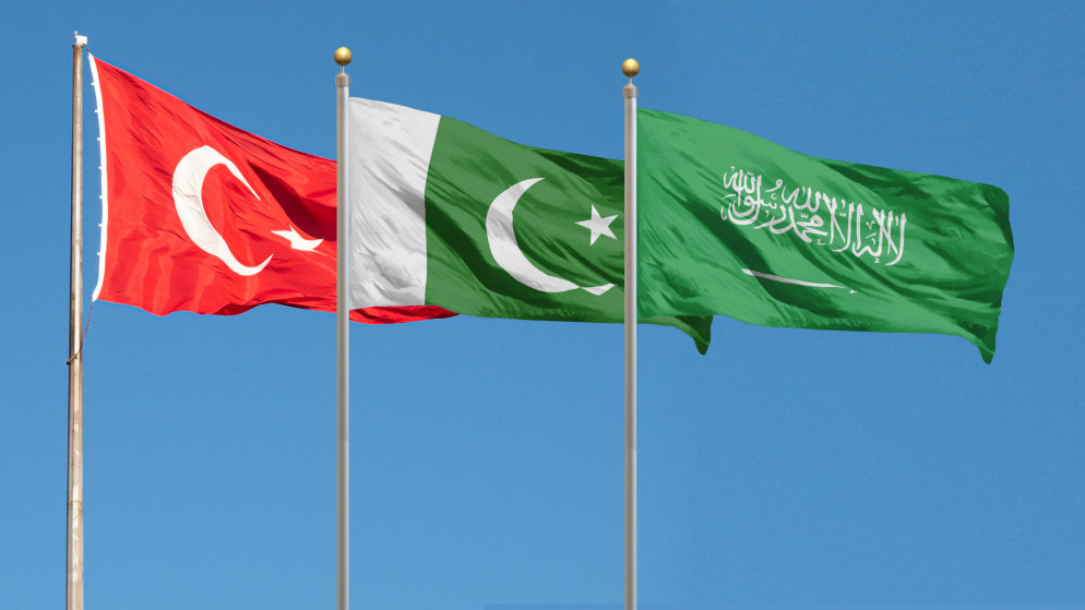 السعودية وتركيا وباكستان تتجه لتوقيع اتفاق دفاعي مشترك وسط تحديات أمنية إقليمية