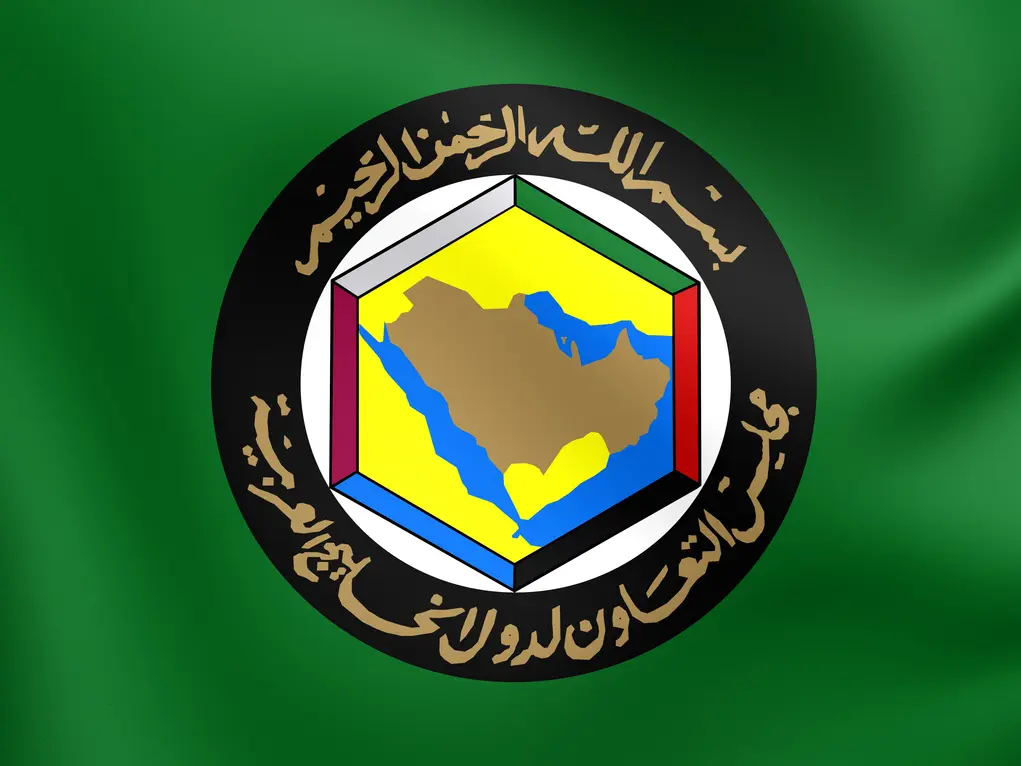 التعاون الخليجي يدين هجمات الحوثيين ويدعو لموقف دولي حازم