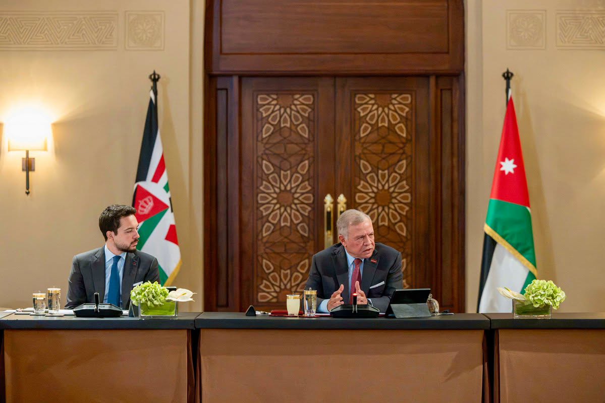 الملك يؤكد ضرورة تهدئة المنطقة ويحذر من التصعيد الإسرائيلي في الضفة والقدس