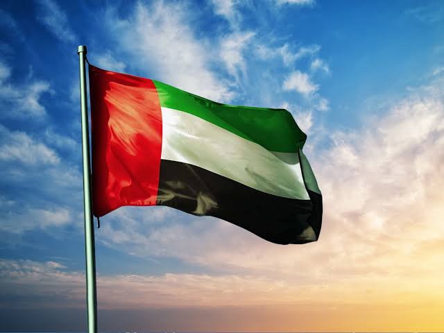 وزارة الدفاع الإماراتية تعلن التصدي لتهديد صاروخي معادي