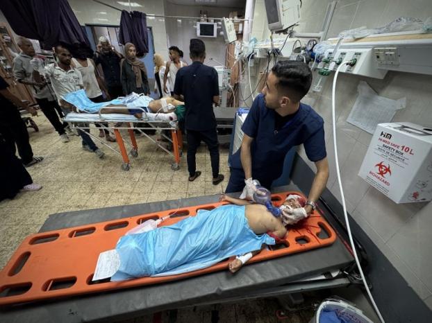 قتيل وإصابات باستهداف خيمة نازحين وسط قطاع غزة