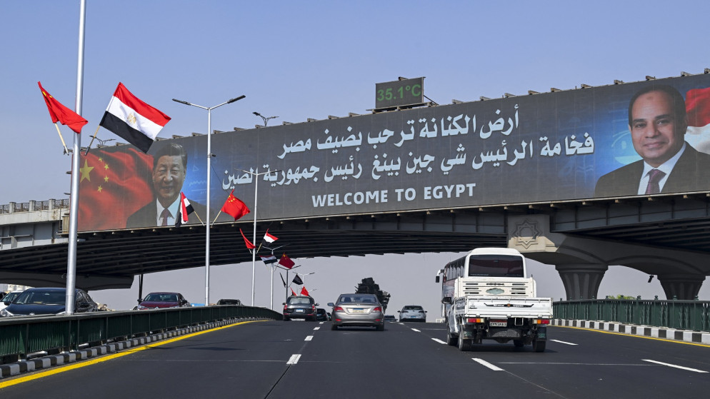 السيسي يستقبل شي جين بينغ لبحث تعزيز الشراكة المصرية الصينية