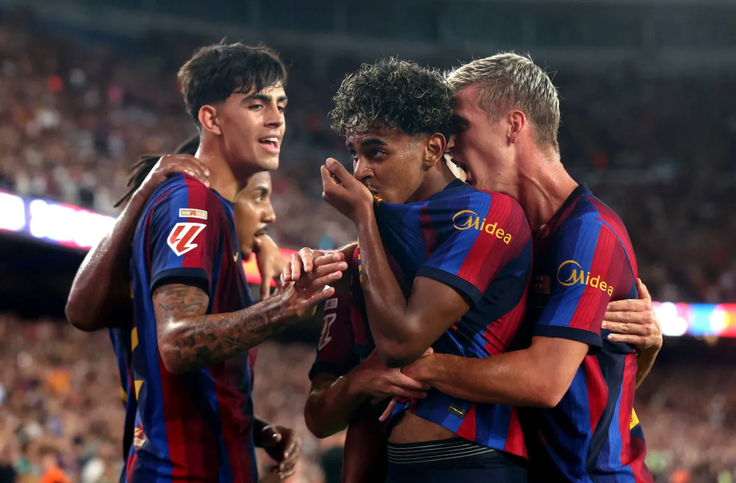 برشلونة يقلب تأخره أمام رايو فاليكانو بخماسية ويحافظ على صدارة لاليغا