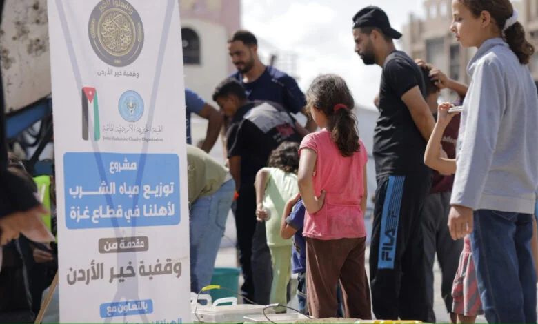 الهيئة الخيرية الهاشمية: استمرار إيصال مياه الشرب إلى أسر في غزة