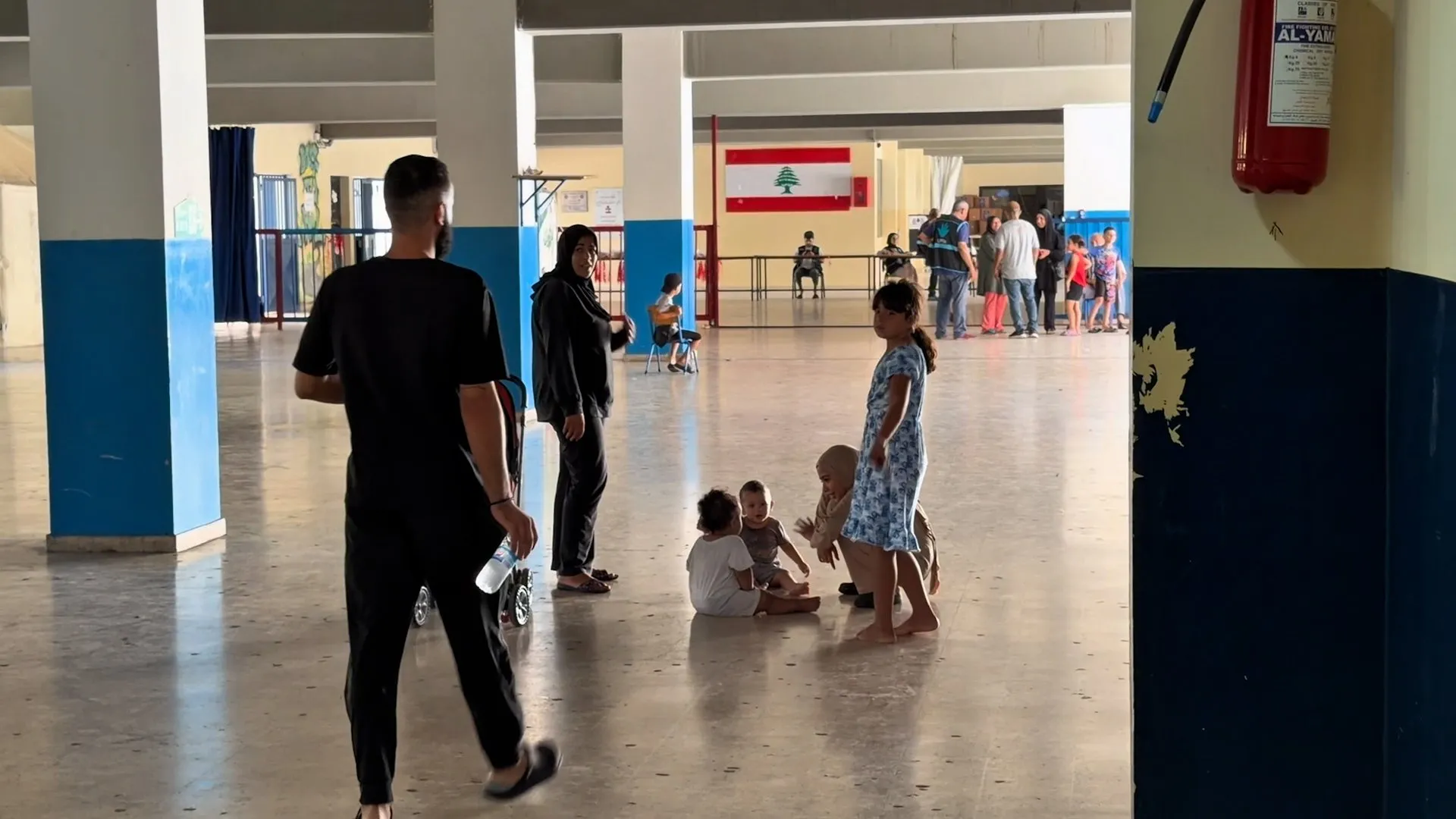 لبنان: العام الدراسي يقترب ولا يزال آلاف الطلاب نازحين بسبب الحرب