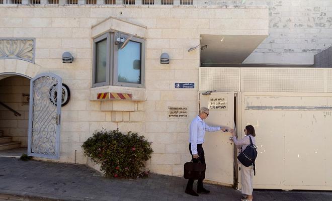 إسرائيل تبلغ القنصلية البريطانية في القدس الشرقية بوجوب الإغلاق