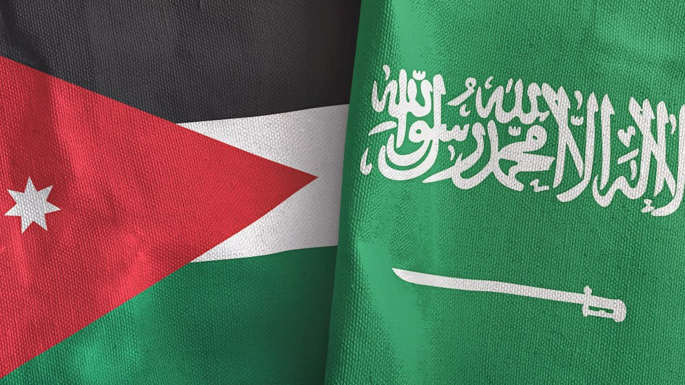 الصفدي يبحث مع نظيره السعودي تطورات المنطقة ويؤكد تضامن الأردن مع المملكة