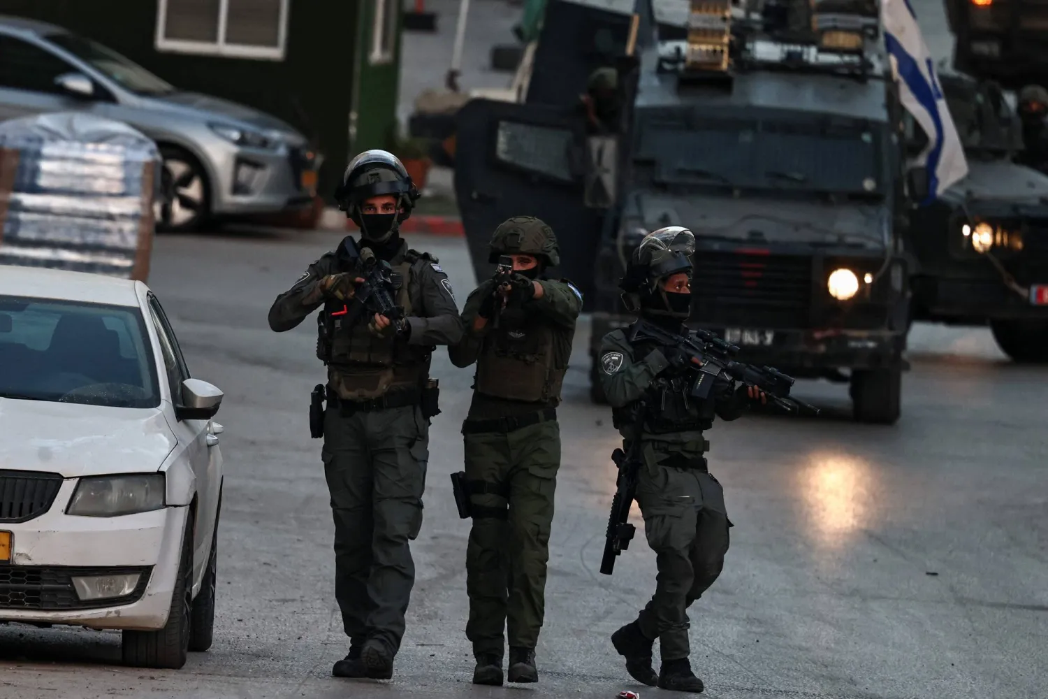 إصابة فلسطيني برصاص جندي إسرائيلي خلال مواجهات مع مستوطنين في فقوعة