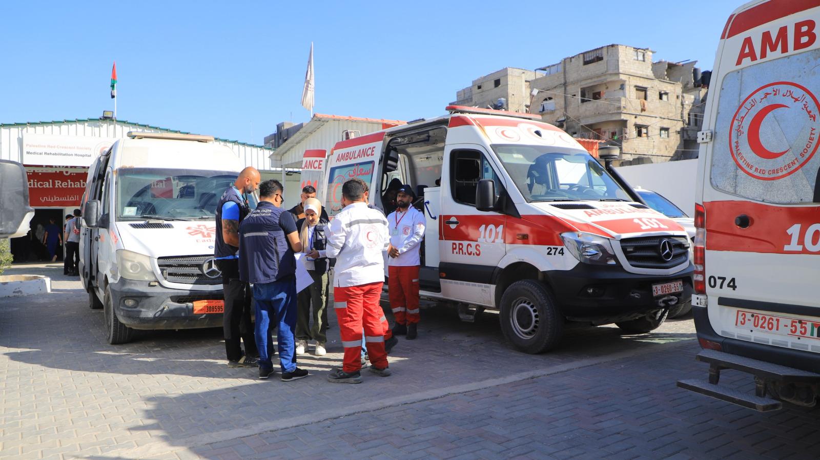 صحة غزة تحذر من شلل وشيك في القطاع الصحي بسبب توقف نقل الكوادر