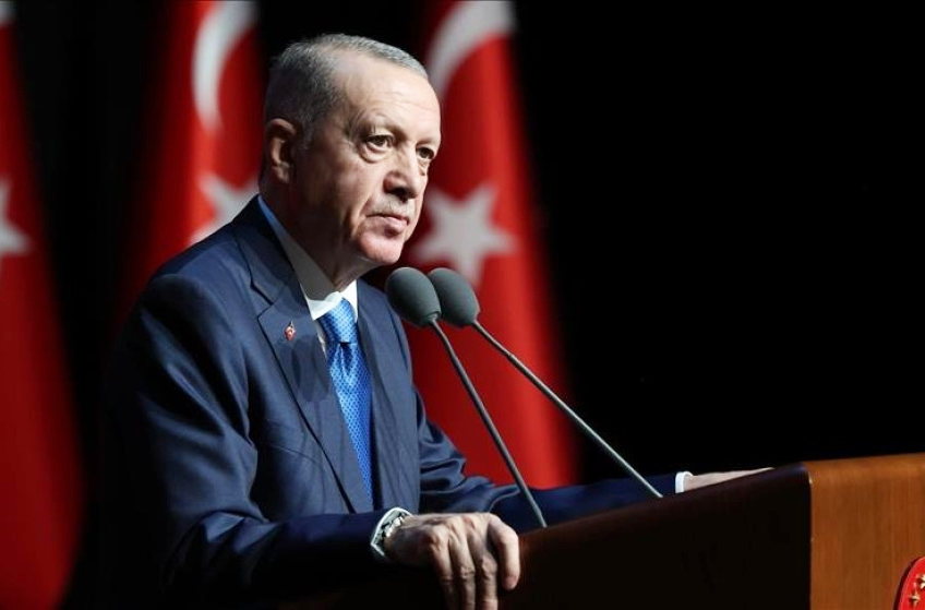مستشار أردوغان: الرئيس التركي يعتزم الترشح لولاية جديدة في انتخابات مبكرة