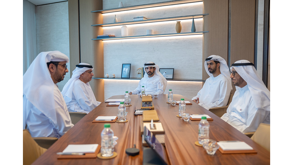 حمدان بن محمد: تعزيز تنافسية الكفاءات الوطنية ودعم مشاركتها الفاعلة في سوق العمل