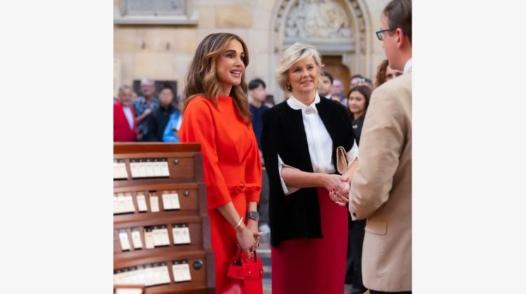 الملكة رانيا تلتقي السيدة الأولى التشيكية وتزور قلعة براغ التاريخية