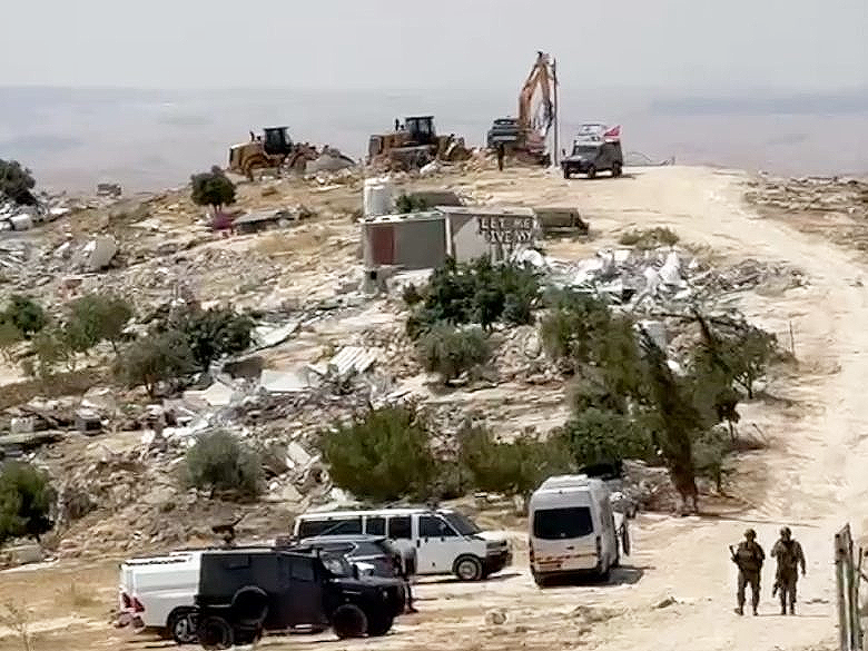 محافظ الخليل: تدمير شبكات المياه في مسافر يطا خمس مرات رغم إعادة تأهيلها بدعم دولي