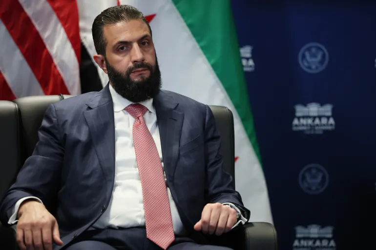 الشرع يدعو إسرائيل لتغيير سياساتها ويطرح التعاون مساراً للاستقرار