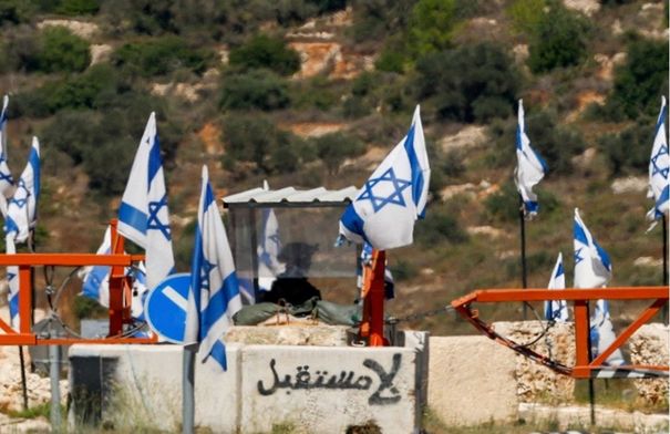 تقرير: 925 عائقاً للحركة في الضفة الغربية تعيد تشكيل المجال الفلسطيني