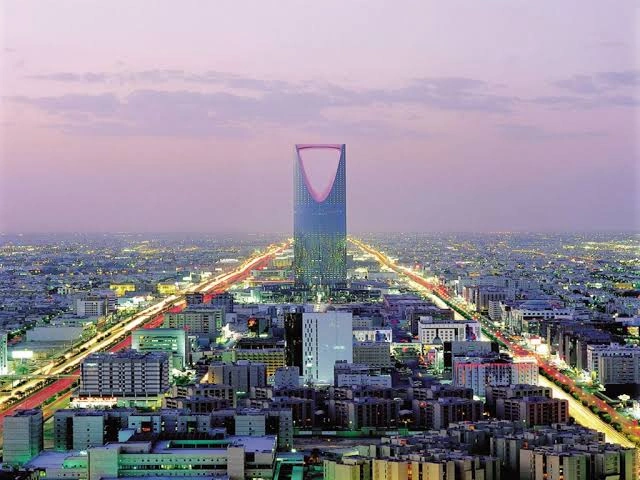 اجتماع سعودي باكستاني تركي في الرياض لبحث التعاون الدفاعي وتطورات المنطقة