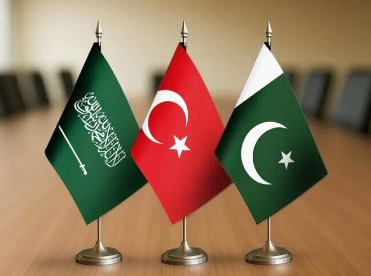 السعودية وتركيا وباكستان تبحث تعزيز الدفاع المشترك بالتزامن مع تطورات ميدانية في اليمن