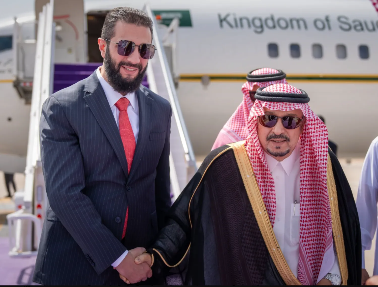 الرئيس السوري أحمد الشرع يصل الرياض للقاء ولي العهد السعودي