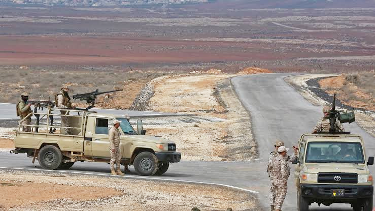 الأردن: المنطقة العسكرية الجنوبية تحبط محاولة تسلل شخصين عبر الحدود