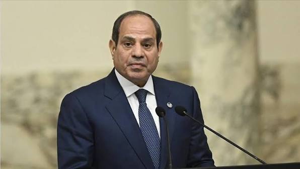 السيسي يحسم الجدل بشأن ولايته الرئاسية ويعلن مغادرته المنصب عام 2030 ملتزماً بالدستور