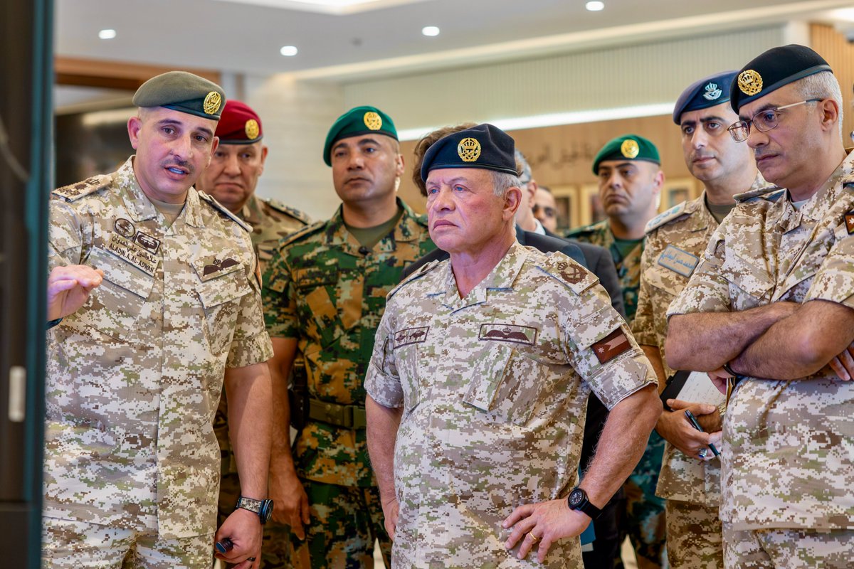 الملك يؤكد أهمية مواصلة القوات المسلحة تحديث المنظومات التكنولوجية وتعزيز جاهزيتها وكفاءتها في أداء مهامها