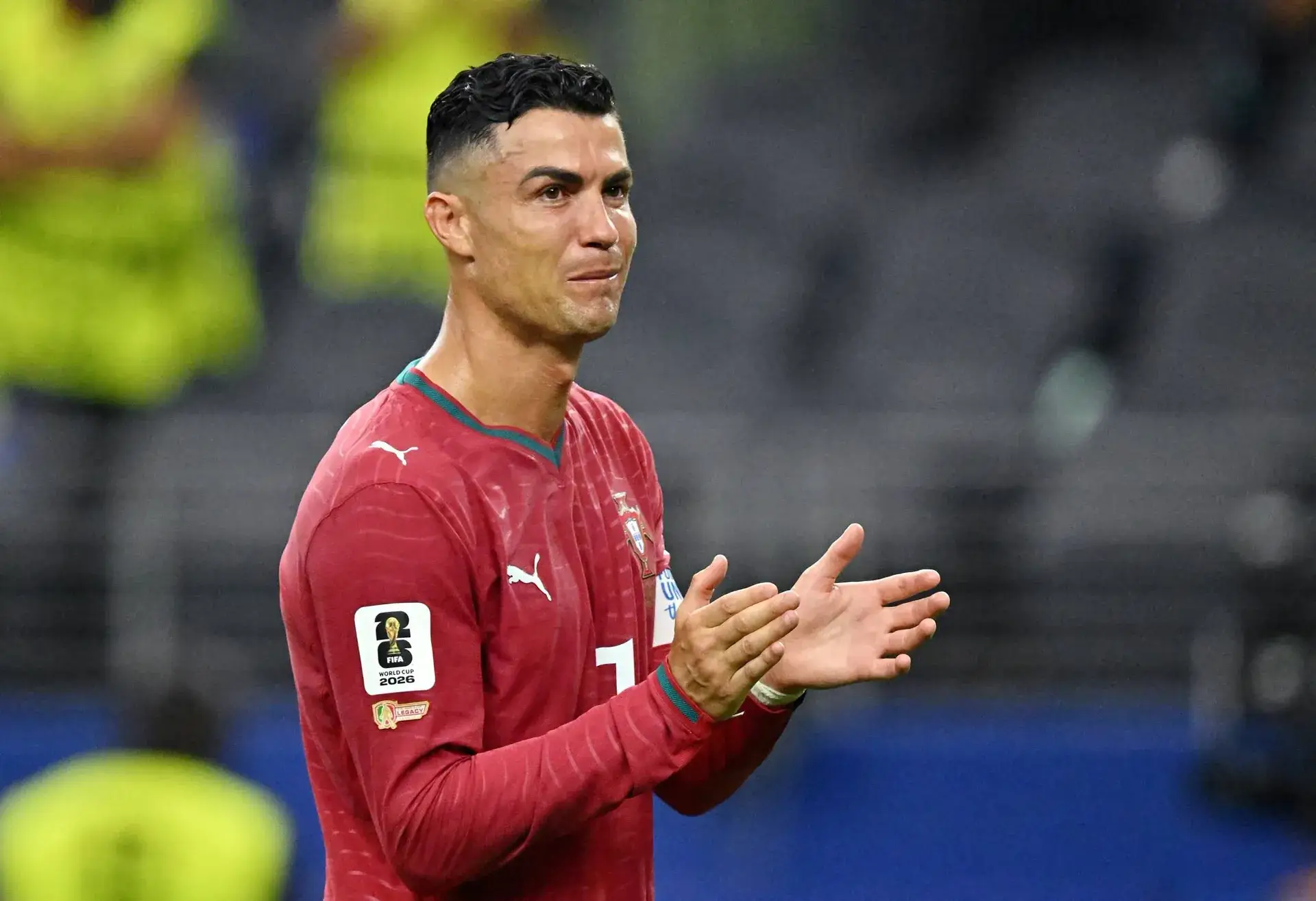 الاتحاد البرتغالي يوقف كريستيانو رونالدو 30 يوماً ويغرمه مالياً إثر خلافه مع المدرب جيسوس