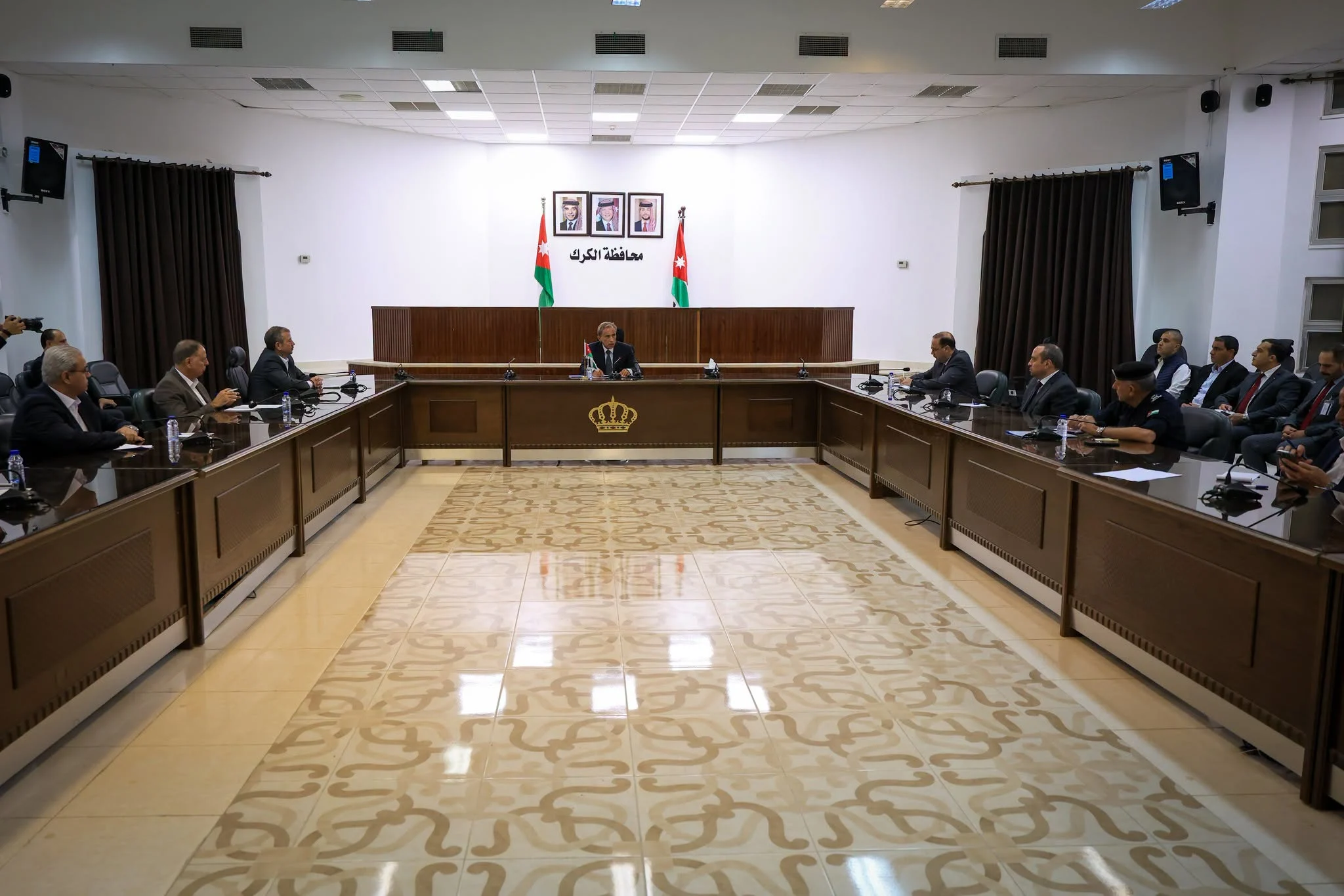 رئيس الوزراء يتوعد مجرمي اعتداء الكرك بالقصاص ويؤكد: لا مكان للفكر التكفيري بيننا