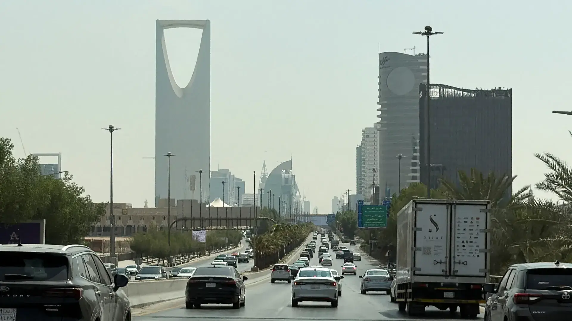 السعودية تعلن تعديل تعرفة الكهرباء والمياه بدءاً من 2027 وتوجيهات ملكية بتقديم دعم شهري