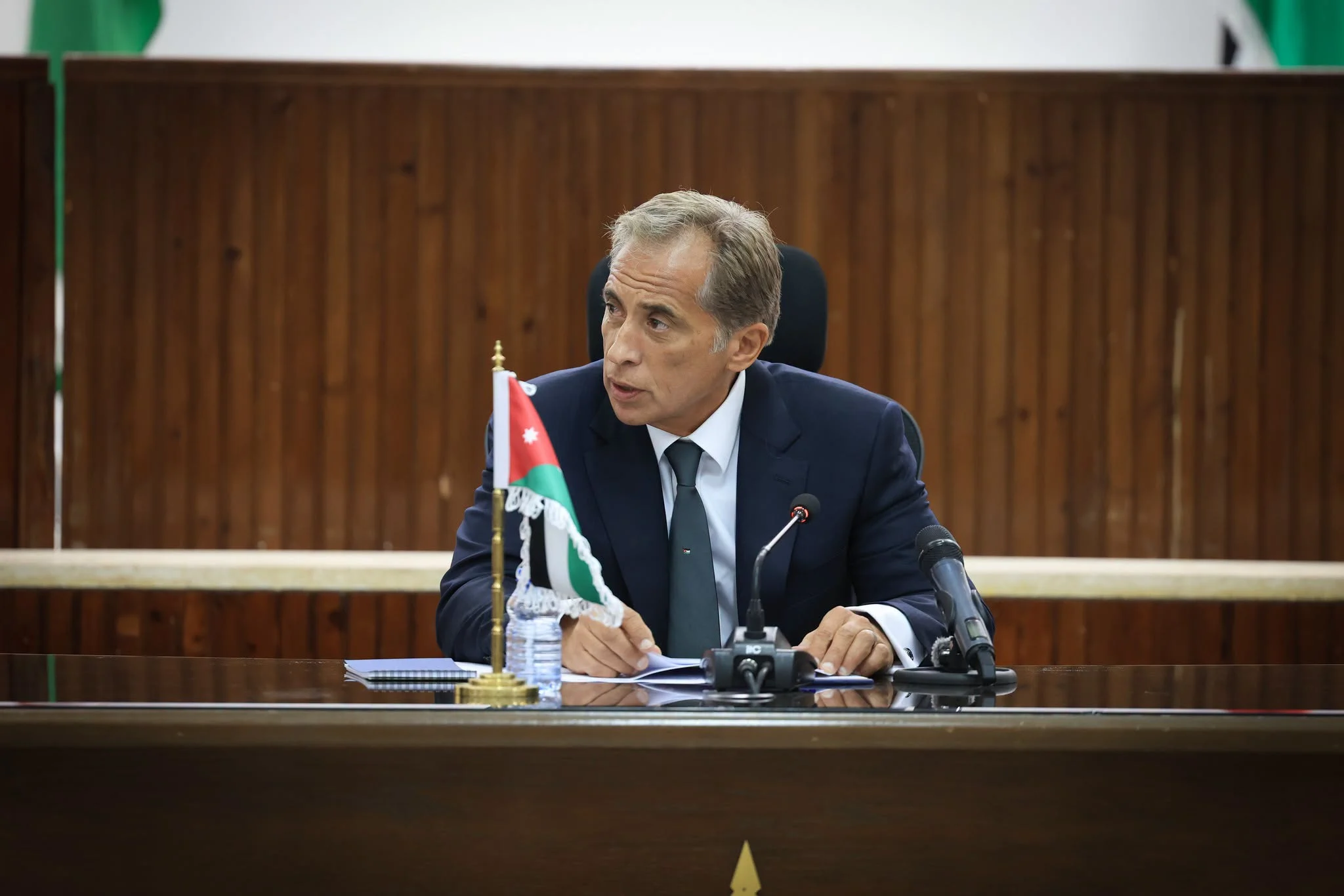 رئيس الوزراء يُحيي نجاح العملية الأمنية في الكرك ويؤكد: معركتنا ضد الإرهاب والفكر الظلامي مستمرة