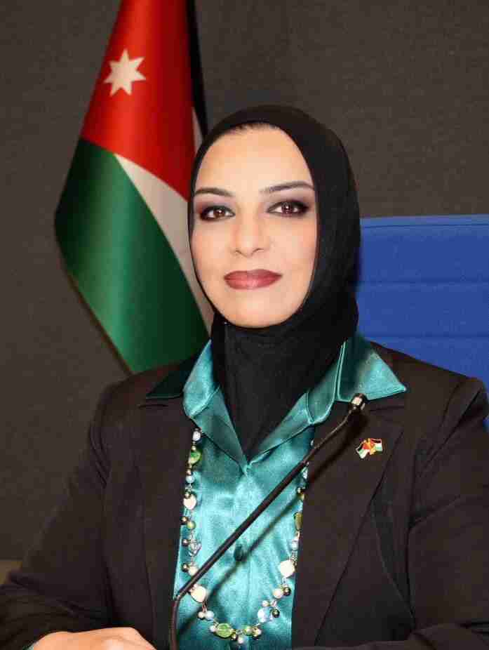 التمكين بناء الإنسان نحو المستقبل ..