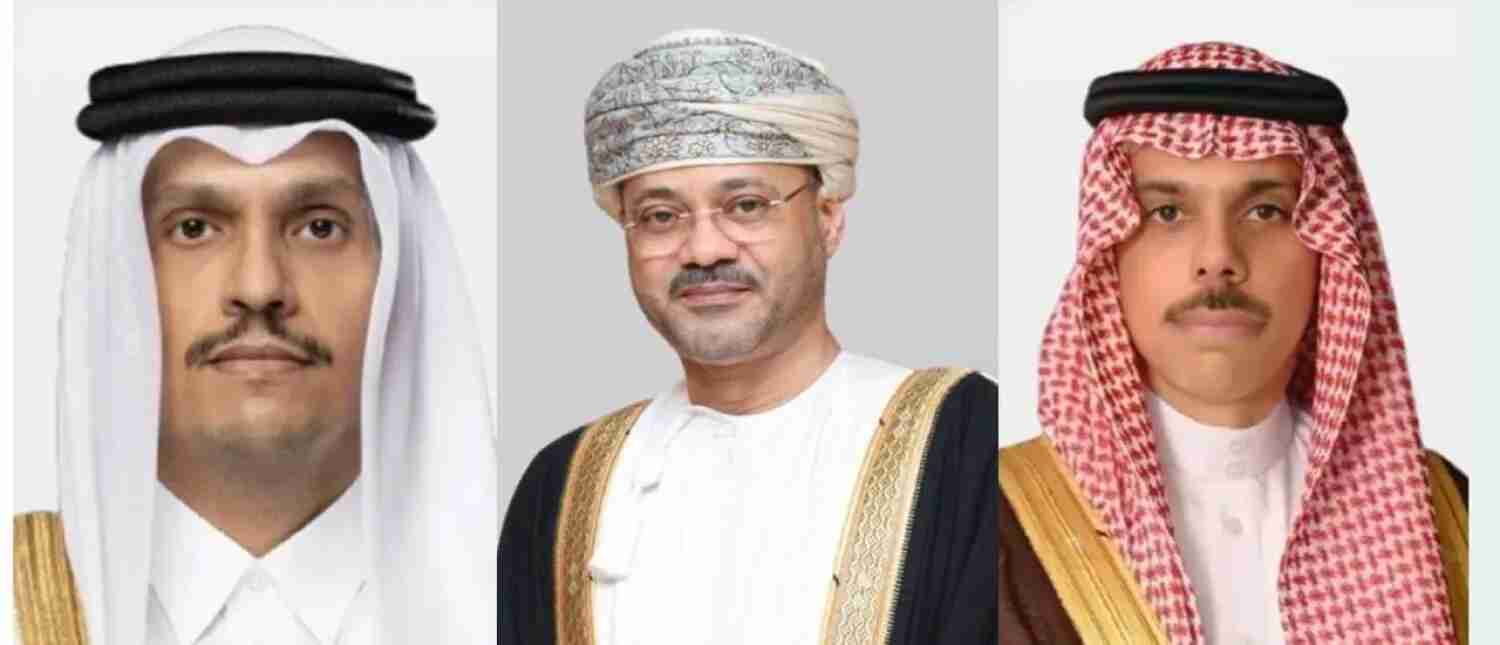 وزير الخارجية السعودي يبحث مع نظيريه القطري والعُماني تطورات أوضاع المنطقة