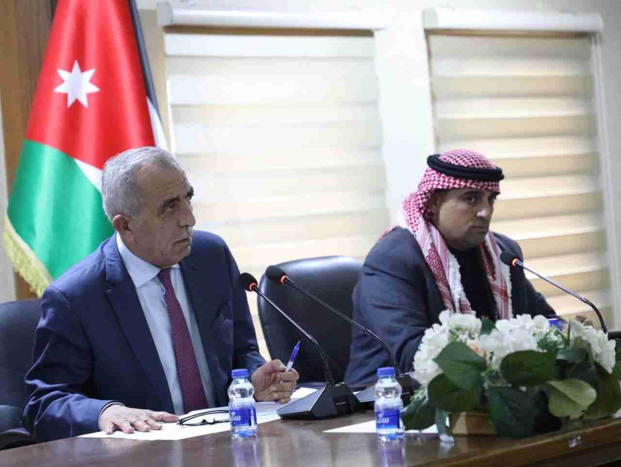 وزير الثقافة يلتقي الهيئات الثقافية في الزرقاء