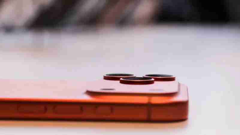 كاميرات سيلفي مربعة تصل هواتف أندرويد بعد ابتكار ابل