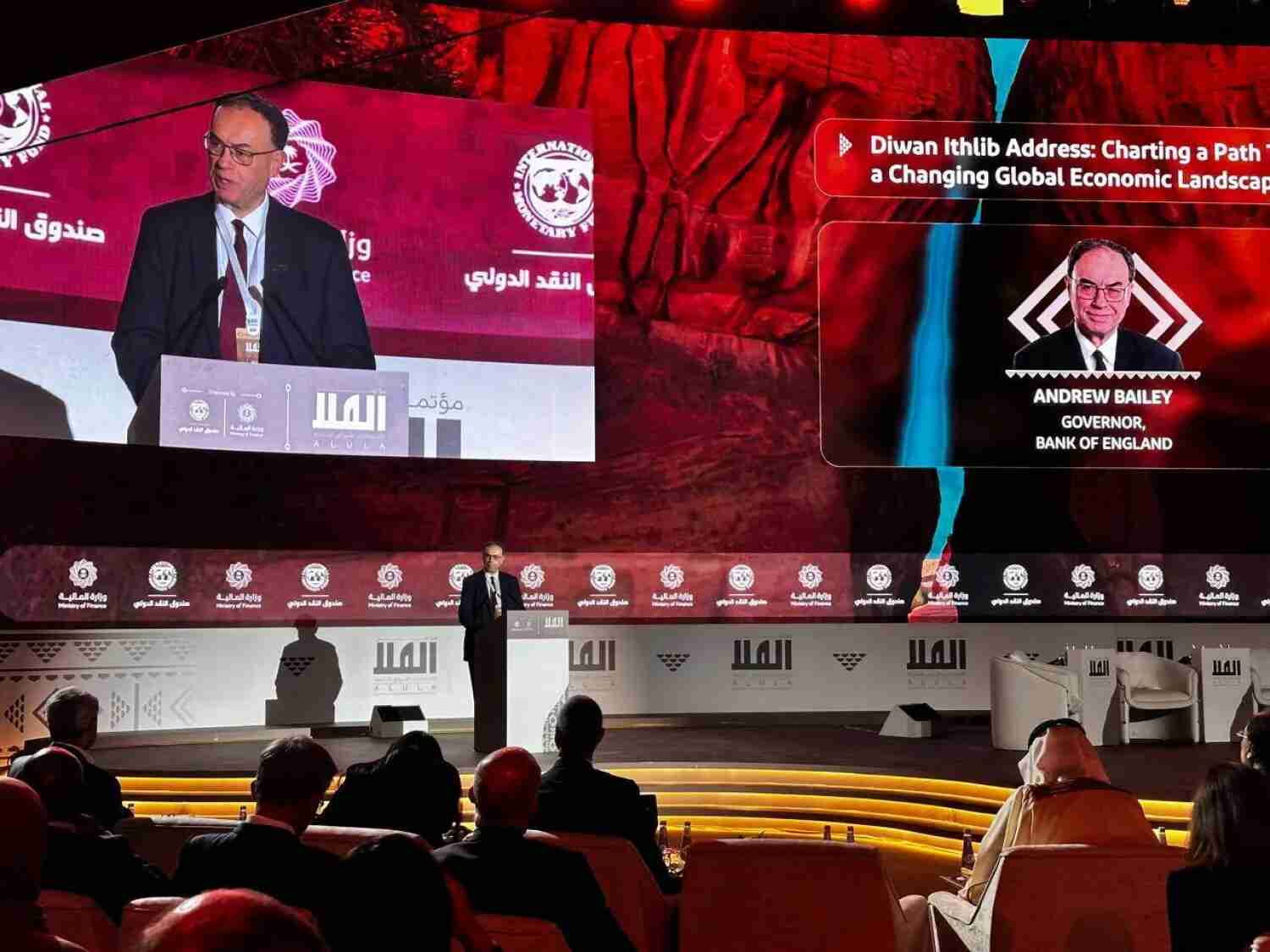 محافظ بنك إنجلترا من العلا: الاقتصاد العالمي يتماسك رغم المخاطر المتصاعدة