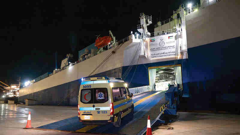 المستشفى الإماراتي العائم في العريش يستقبل 10 حالات جديدة من غزة