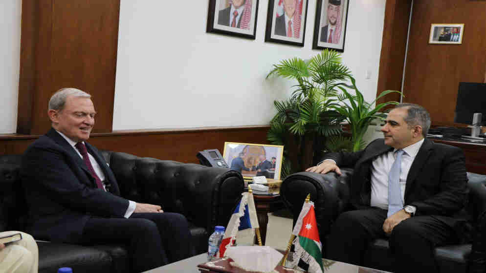 وزير الاستثمار يؤكد تعزيز التعاون الأردني الفرنسي وتوسيع الفرص الاستثمارية