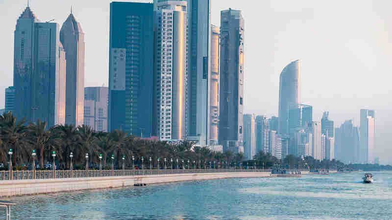 بنوك أبوظبي تمنح تمويلات ميسرة للعقارات قيد الإنشاء