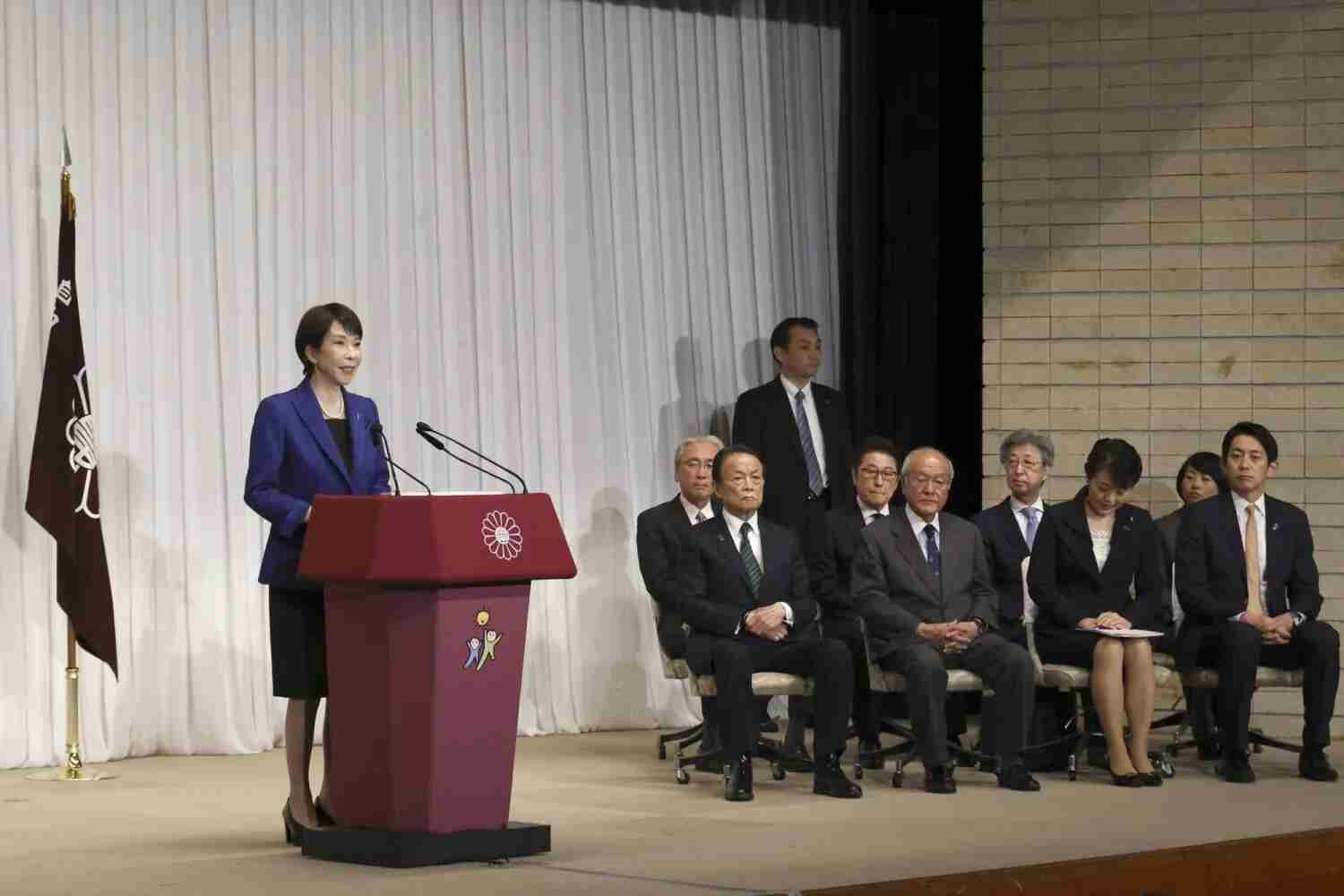 اليابان تدرس استخدام احتياطيات العملات الأجنبية لتمويل خطة خفض الضرائب