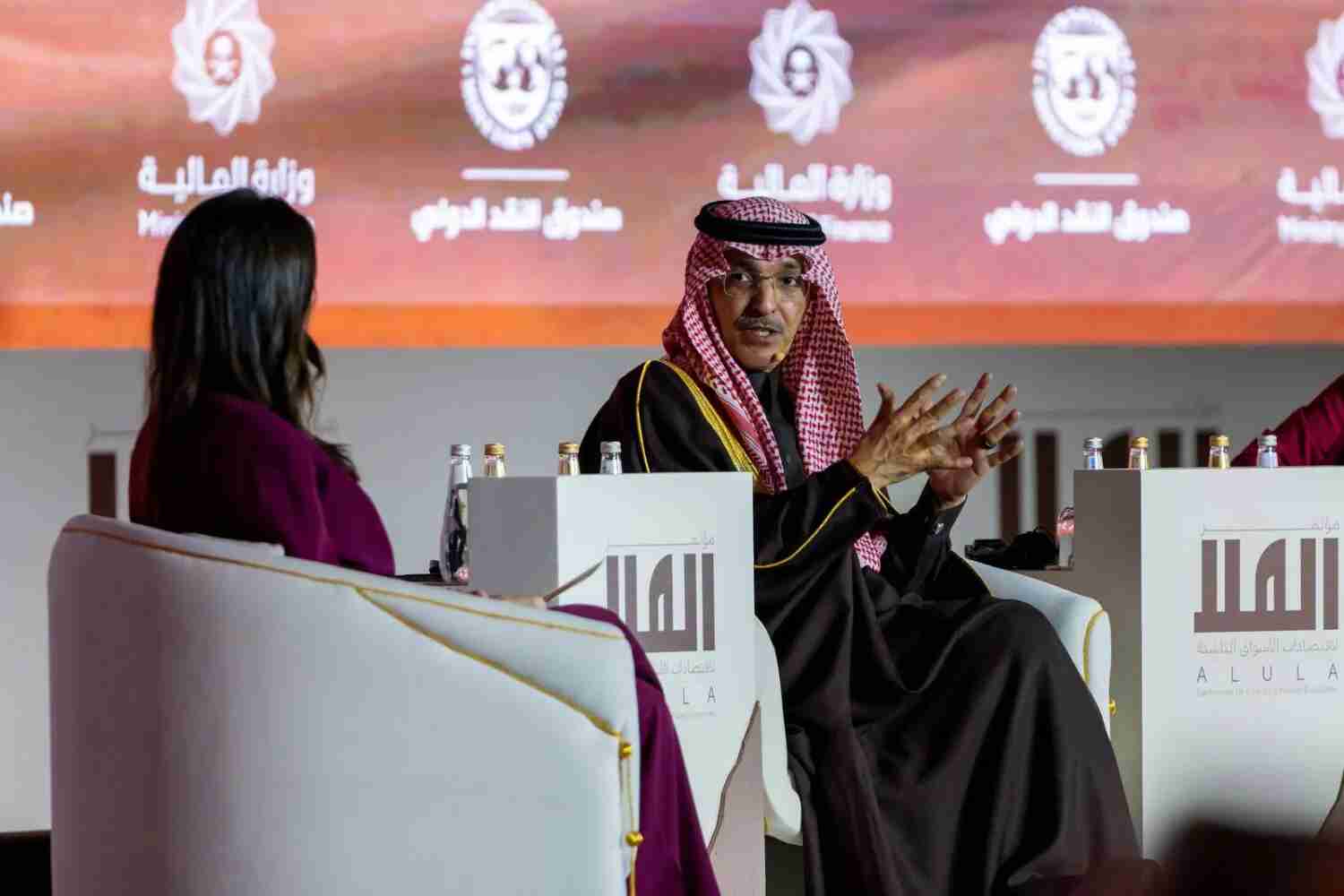 وزير المالية السعودي يؤكد ضرورة المبادرة في الإصلاح الاقتصادي