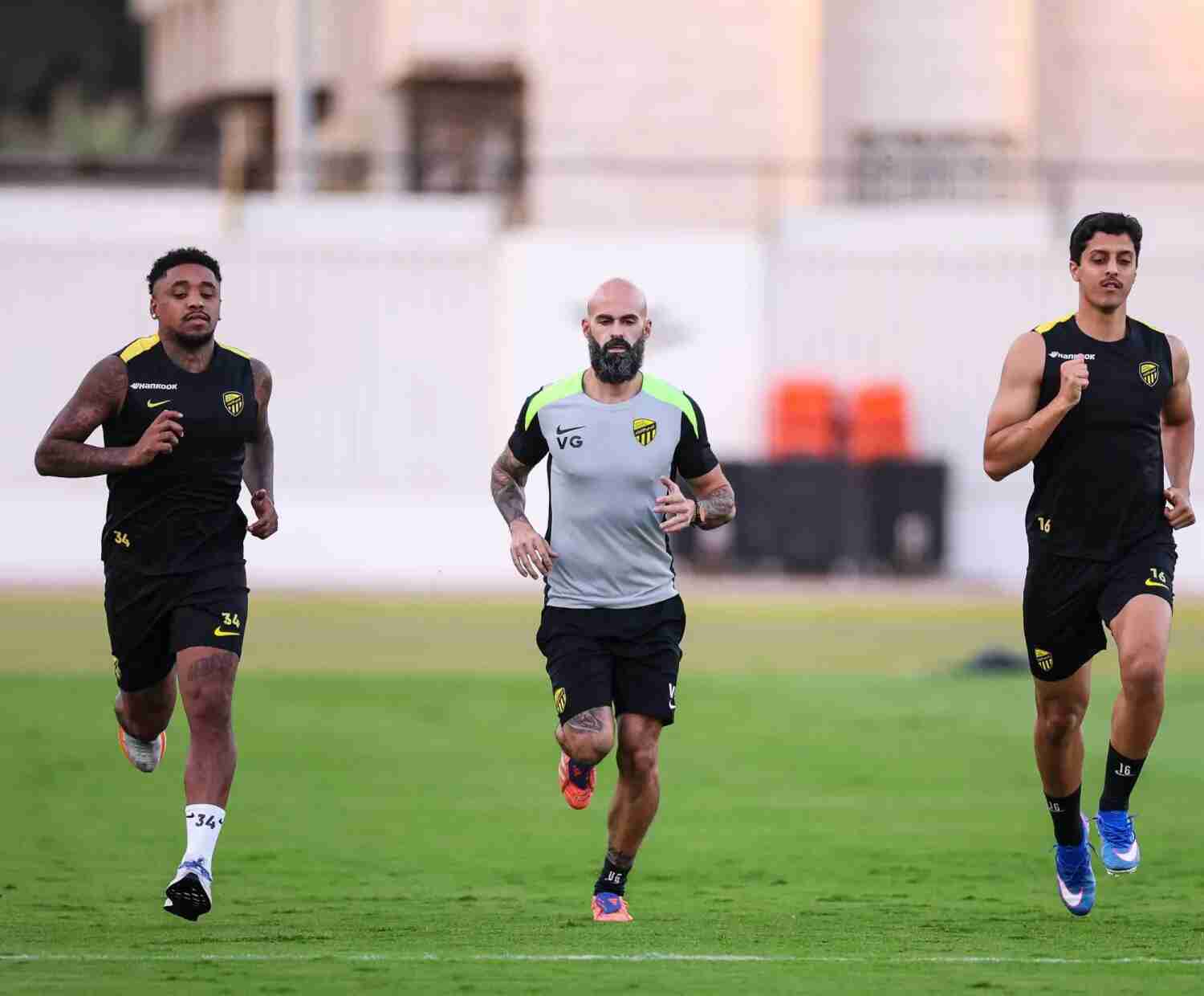 دوري النخبة الآسيوي: الاتحاد يسعى لتعزيز موقعه على حساب غرافة