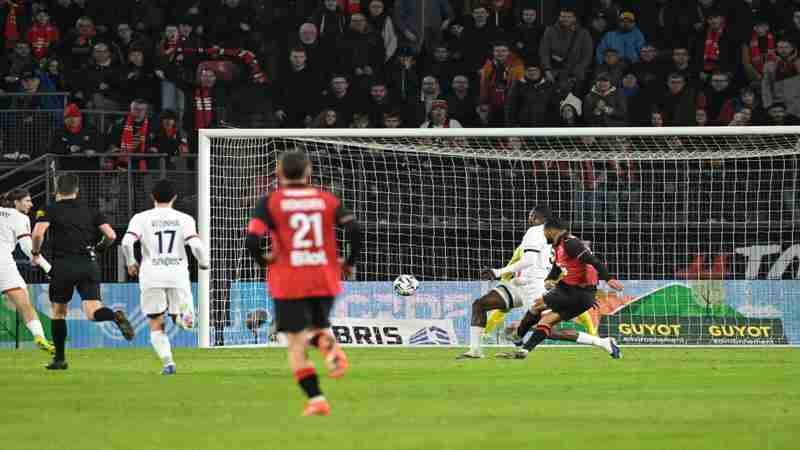 ولي العهد يشيد بهدف التعمري في الدوري الفرنسي