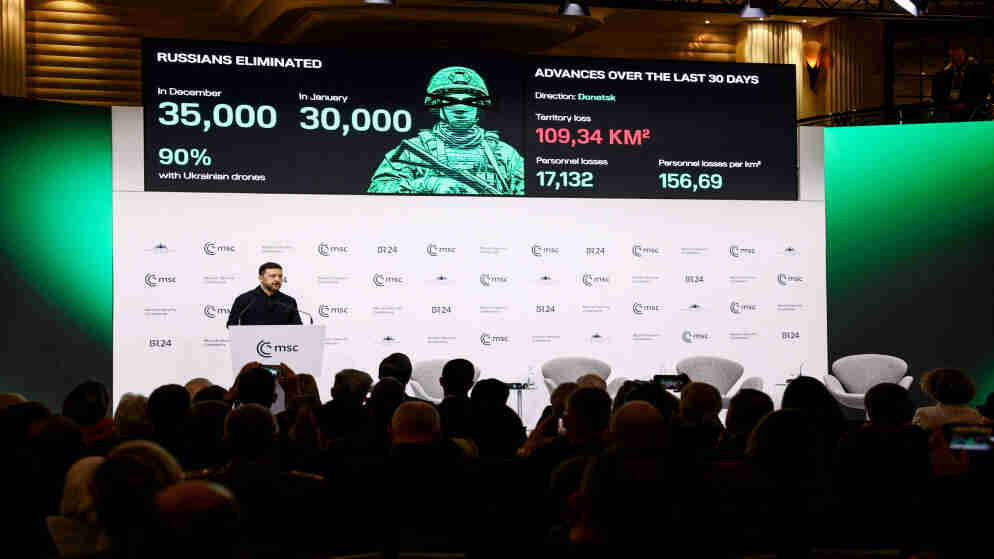 زيلينسكي: أشعر ببعض الضغط من ترامب لكن روسيا مطالبة بتنازلات