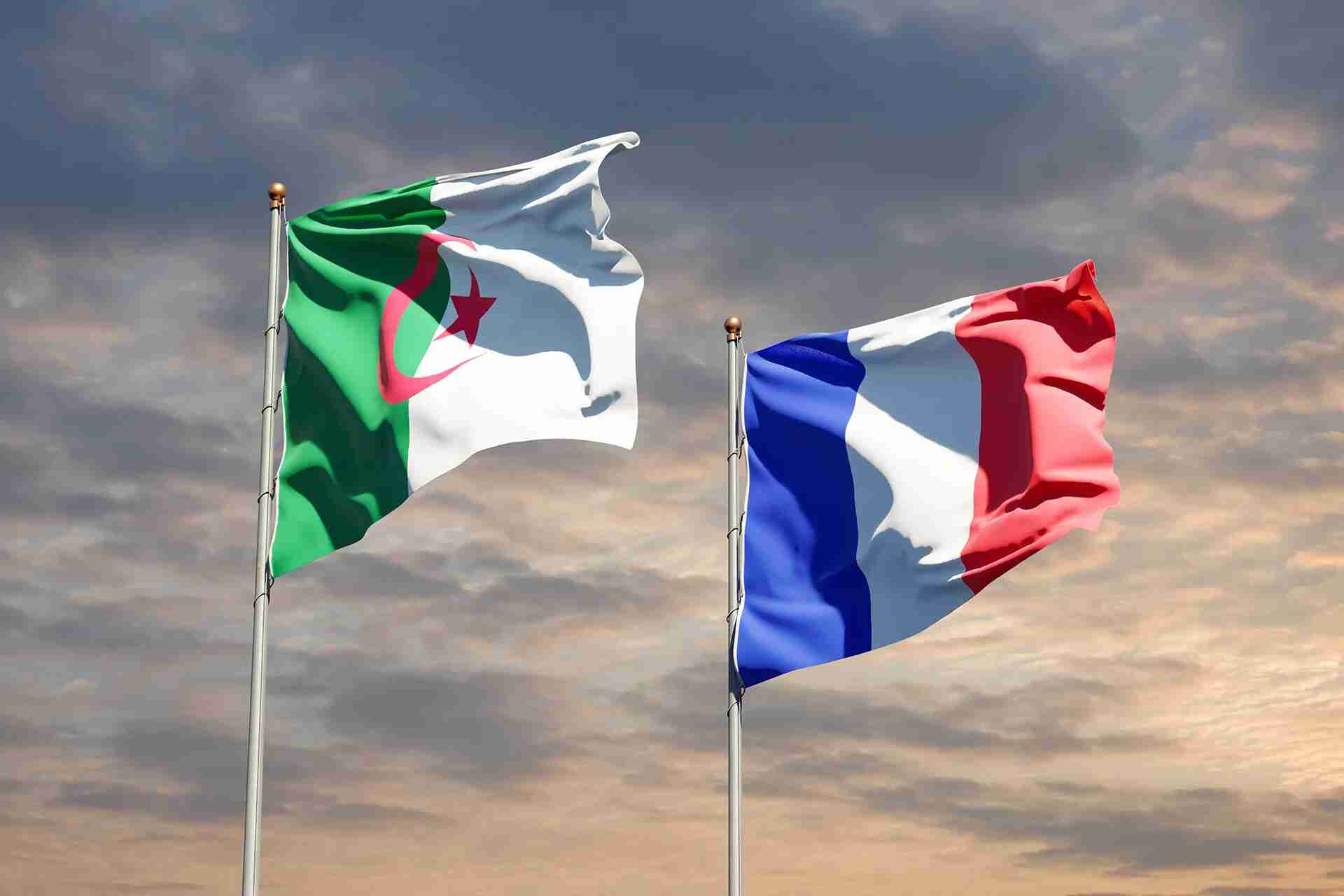 وزير الداخلية الفرنسي يزور الجزائر لإعادة تفعيل التعاون الأمني