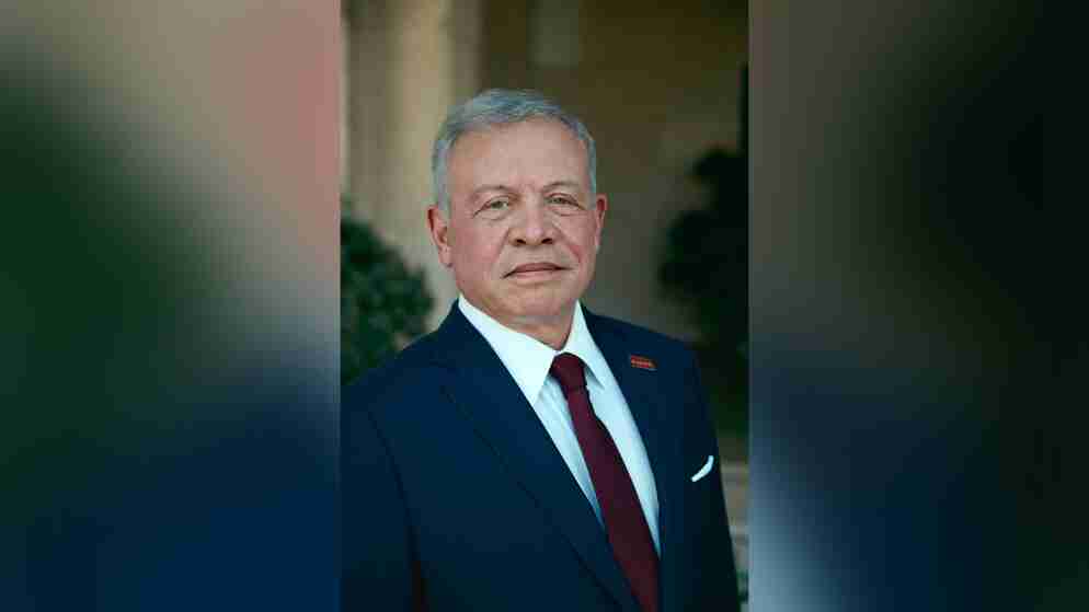 الملك يعود إلى أرض الوطن بعد زيارة إلى المملكة المتحدة