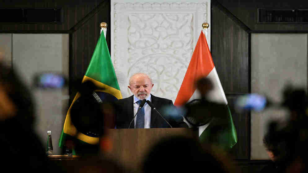 الرئيس البرازيلي يدعو ترامب إلى معاملة كل الدول بالتساوي