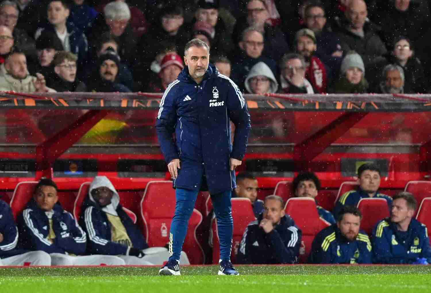 مدرب نوتنغهام يعترف بـ«المخاطرة» أمام فناربخشة