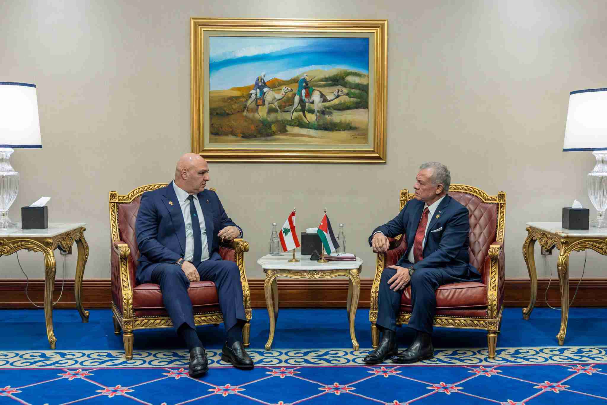 الملك يتلقى اتصالا هاتفيا من الرئيس اللبناني