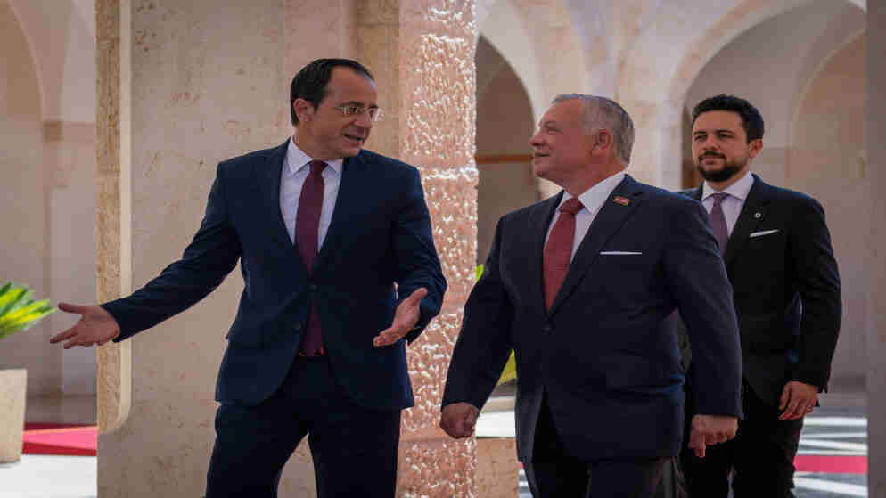 الملك يبحث هاتفيا مستجدات المنطقة مع الرئيس القبرصي